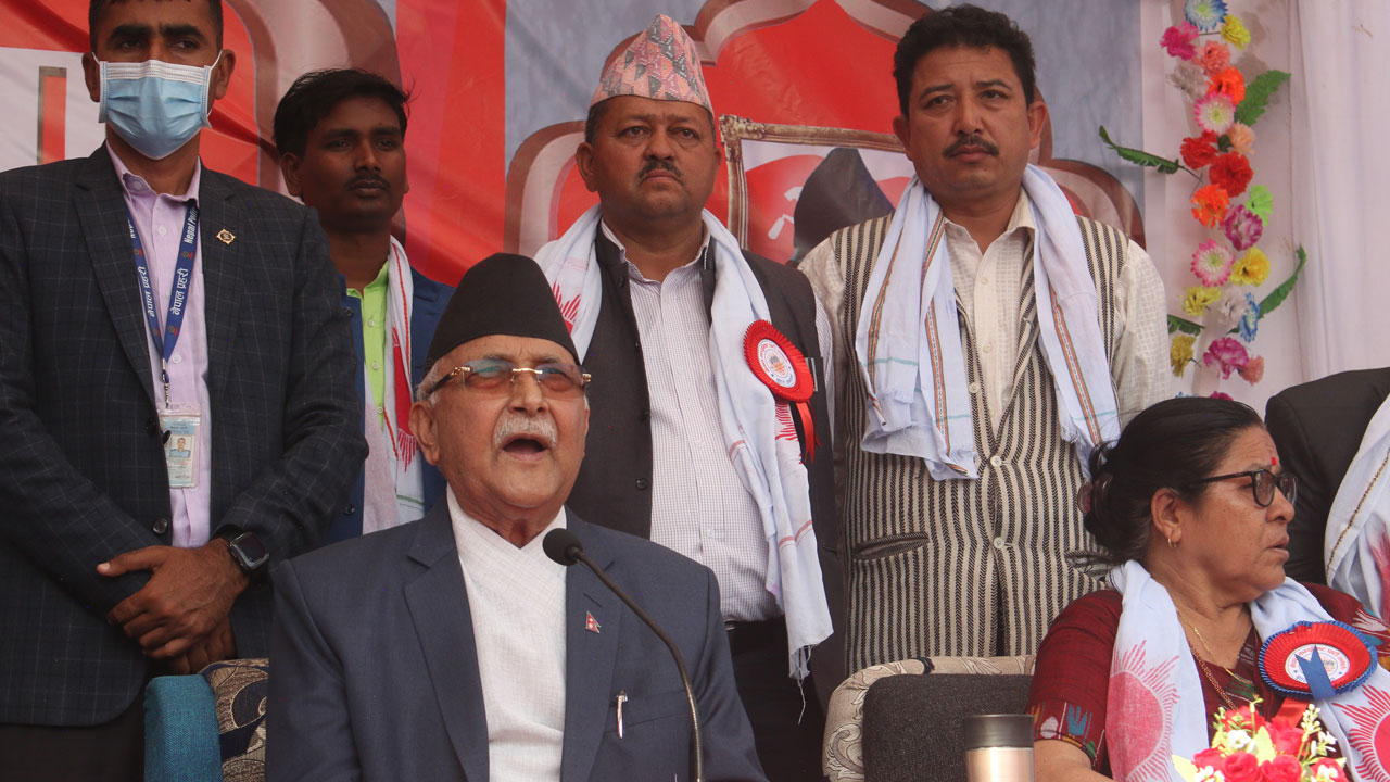 माधव नेपाल एमालेको पाकेको पिलो थिए, पुटेर गएः एमाले अध्यक्ष ओली